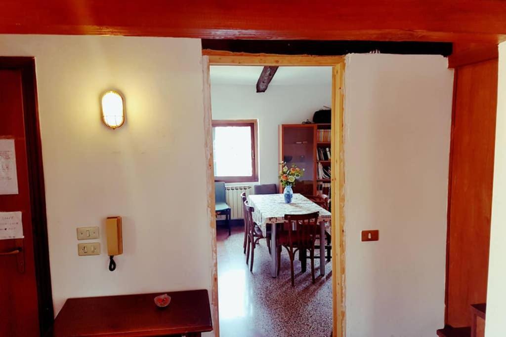 Large 3 Flat Rialto Appartamento