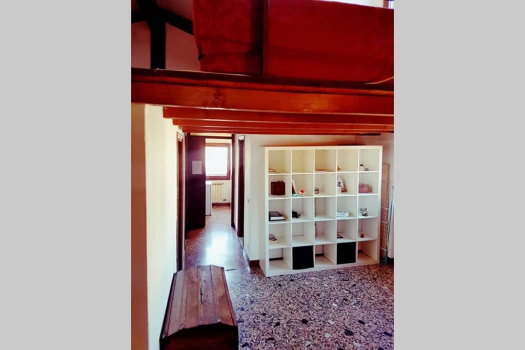 Large 3 Flat Rialto Venezia